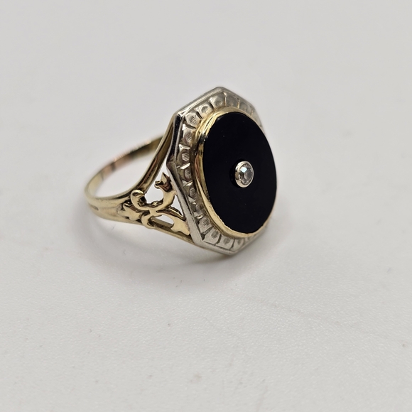 1940s Mid Century Black Onyx and Diamond 2 Tone White & Yellow Gold Ring Size 6 - Picture 7 of 10